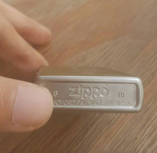 mộc đáy zippo 2018