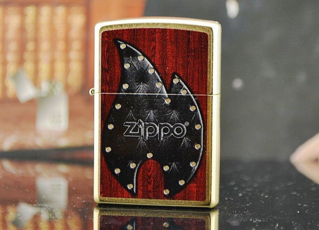 zippo ốp gỗ