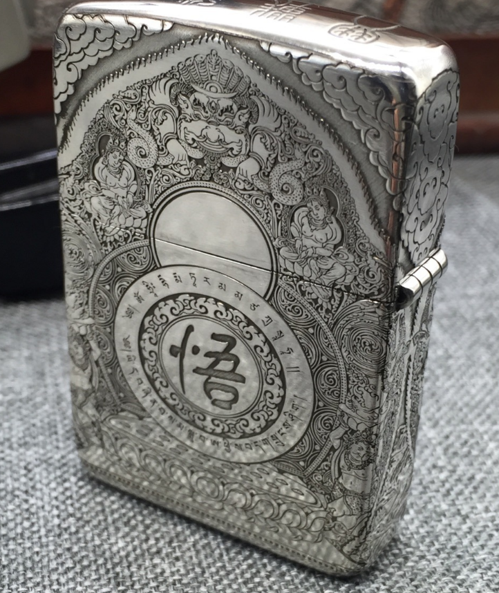 zippo bạc khối