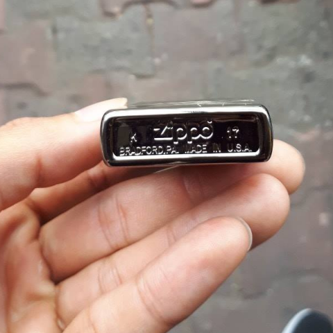 mộc đáy zippo hoa bồ công anh