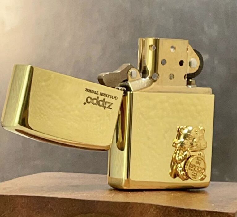 bán Zippo GOLD Tiger