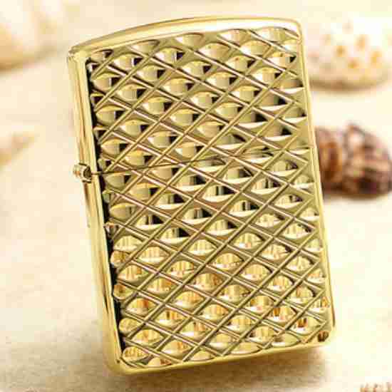 Bật lửa zippo mạ vàng kim cương