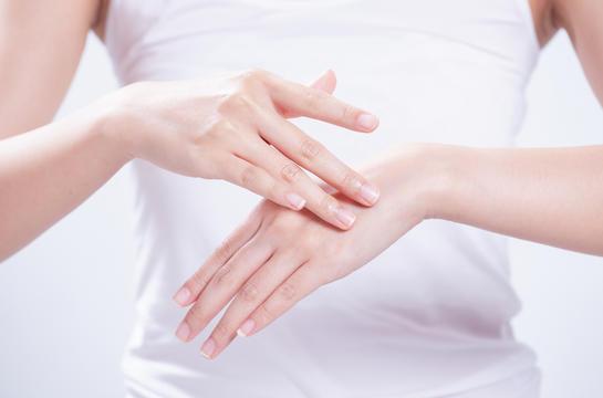 kem chống nắng chống lão hóa