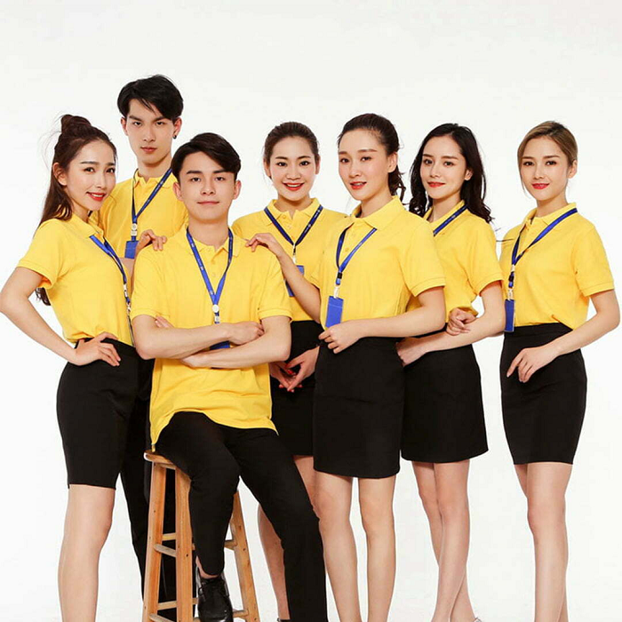 Việc may đồng phục giúp doanh nghiệp trở nên uy chuyên nghiệp hơn trong mắt khách hàng.