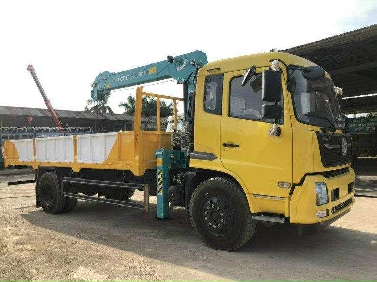 Xe tải cẩu Dongfong 5 tấn