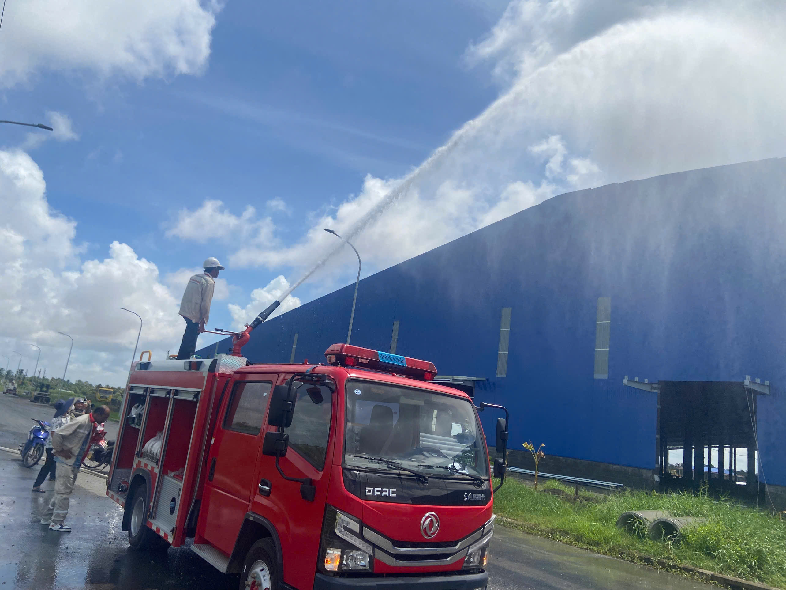 Xe Cứu hỏa 6 Khối Dongfeng