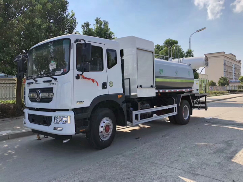 Xe phun sương dập bụi giảm ô nhiẽm