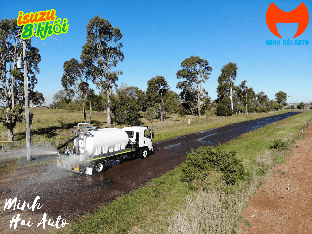 XE PHUN NƯỚC RỬA ĐƯỜNG 8 KHỐI ISUZU