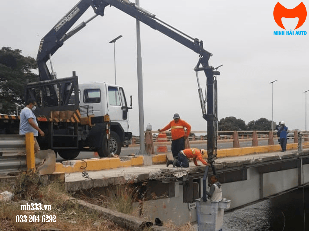 bảo trì xe kiểm tra cầu Palfinger