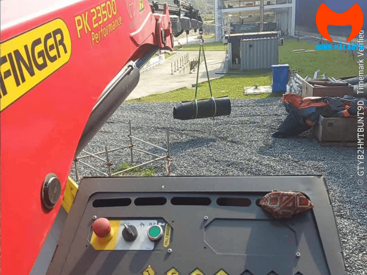 cẩu gập Palfinger PK23500