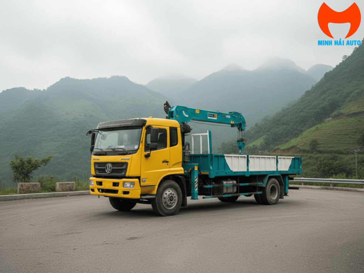 Cẩu tự hành 6 tấn Hyundai HLC-7016 với tầm vươn tối đa 16.2 mét và chiều cao làm việc 19.5 mét.