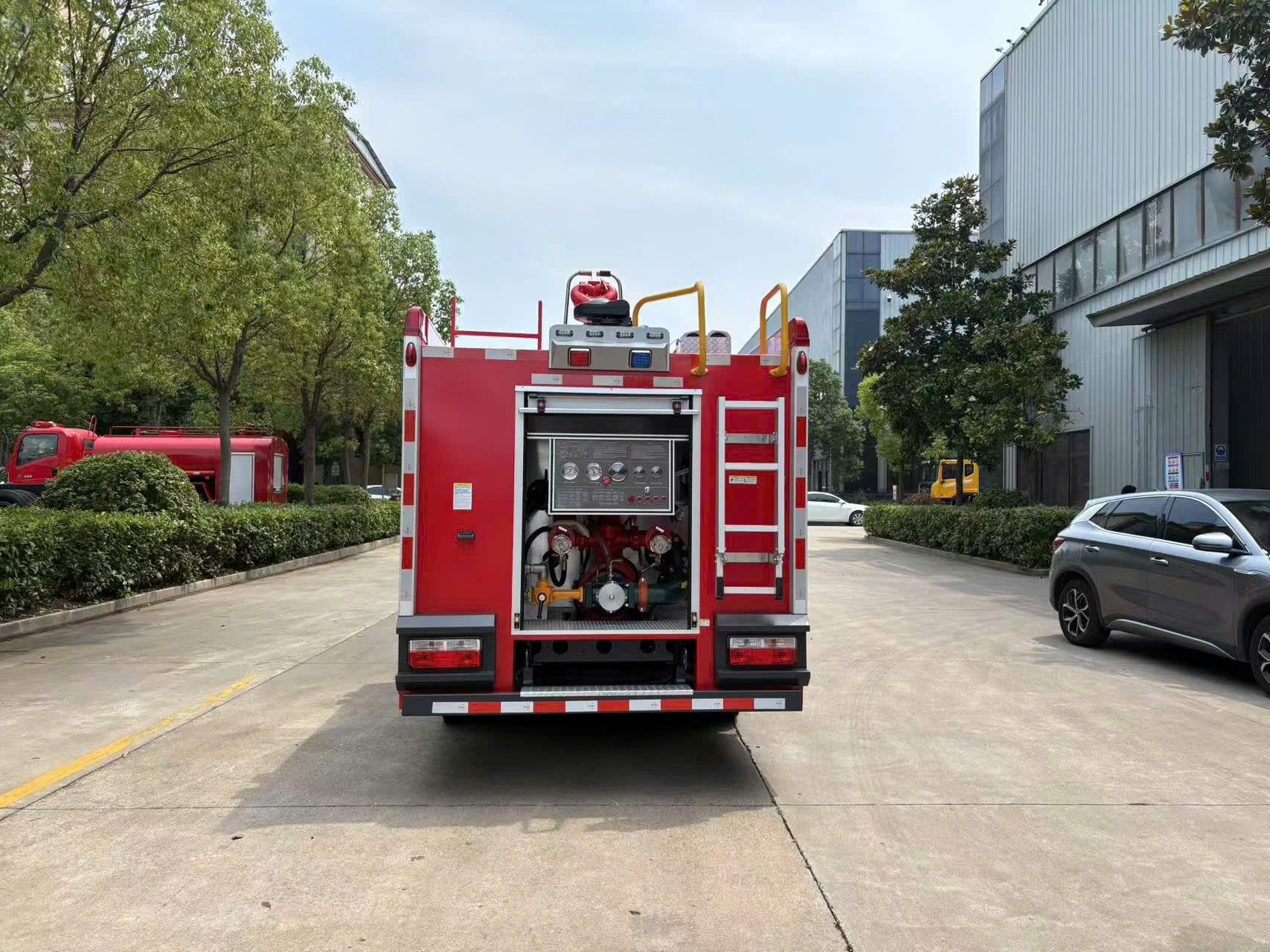 Đội cứu hộ Xe Cứu Hỏa Dongfeng 5 Khối