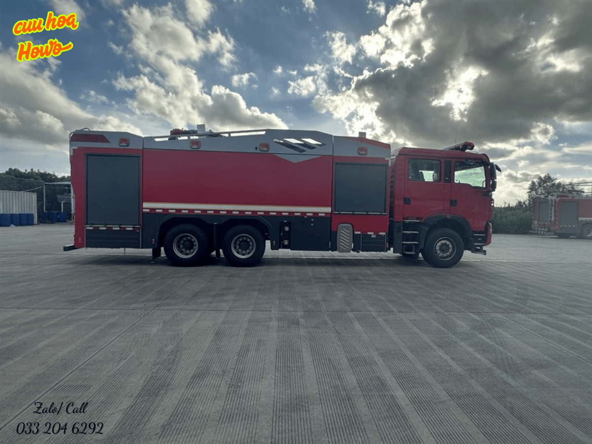 Hệ thống bơm chữa cháy CB1060 trên xe cứu hỏa nước bọt HOWO 15 khối.