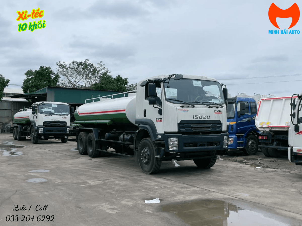 Hình ảnh tổng thể của xe téc phun nước Isuzu 10 khối FVM34TE5 chính hãng do Minh Hải sản xuất.