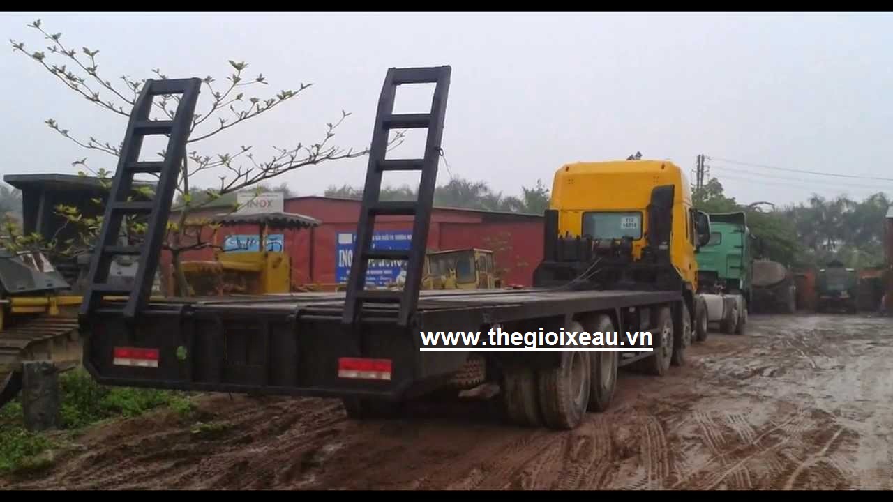 Xe nâng đầu chở máy công trình JAC 4 chân