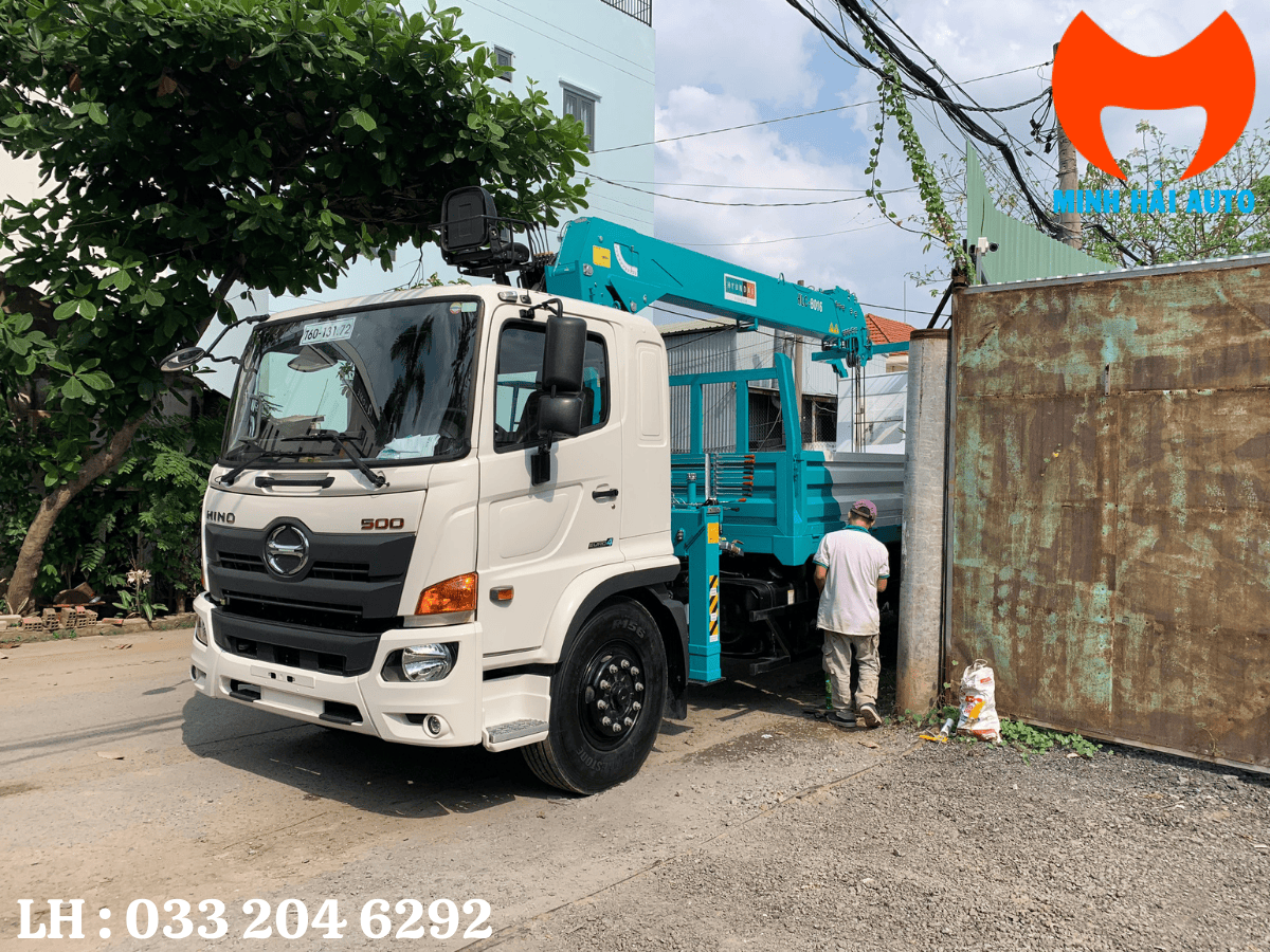 xe tải HINO FM8JW7A gắn cẩu HYUNDAI EVERDIGM 8 tấn