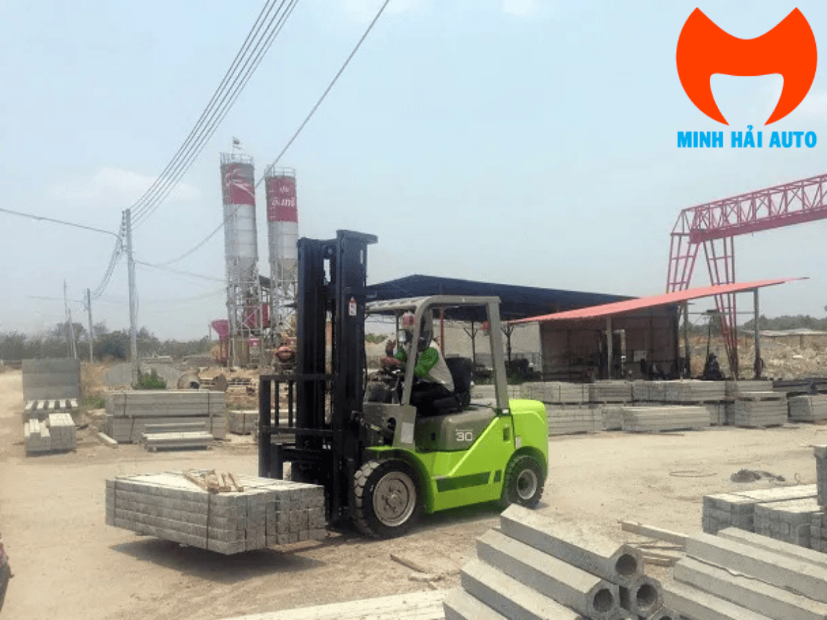 Hình ảnh minh họa xe nâng FD35H 3