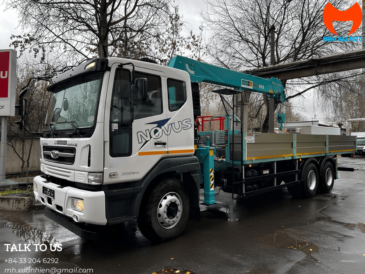 Toàn cảnh xe tải Daewoo Novus được trang bị cẩu tự hành 8 tấn Hyundai Everdigm.