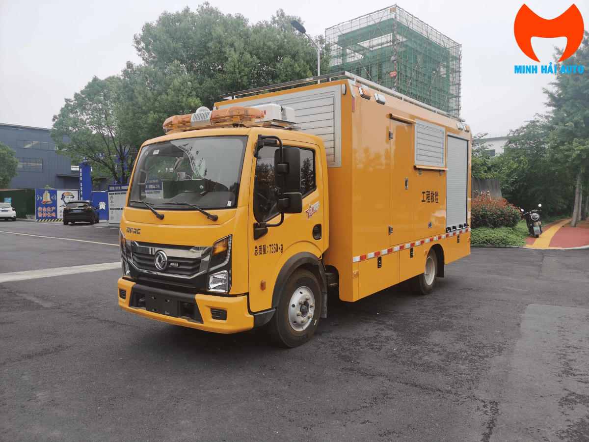 Toàn cảnh xe thoát nước khẩn cấp Dongfeng công suất 2000 m3h.