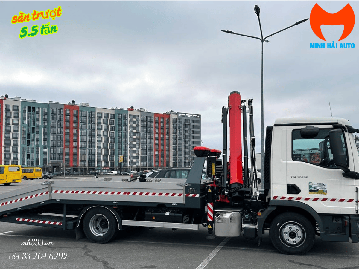 Xe cứu hộ sàn trượt gắn cẩu gập palfinger