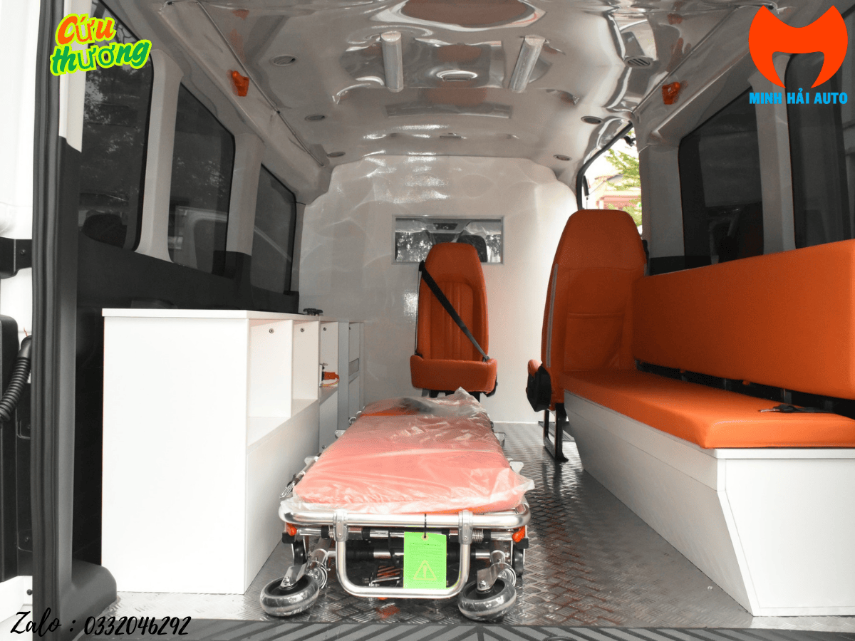 Xe Cứu Thương Ford Transit