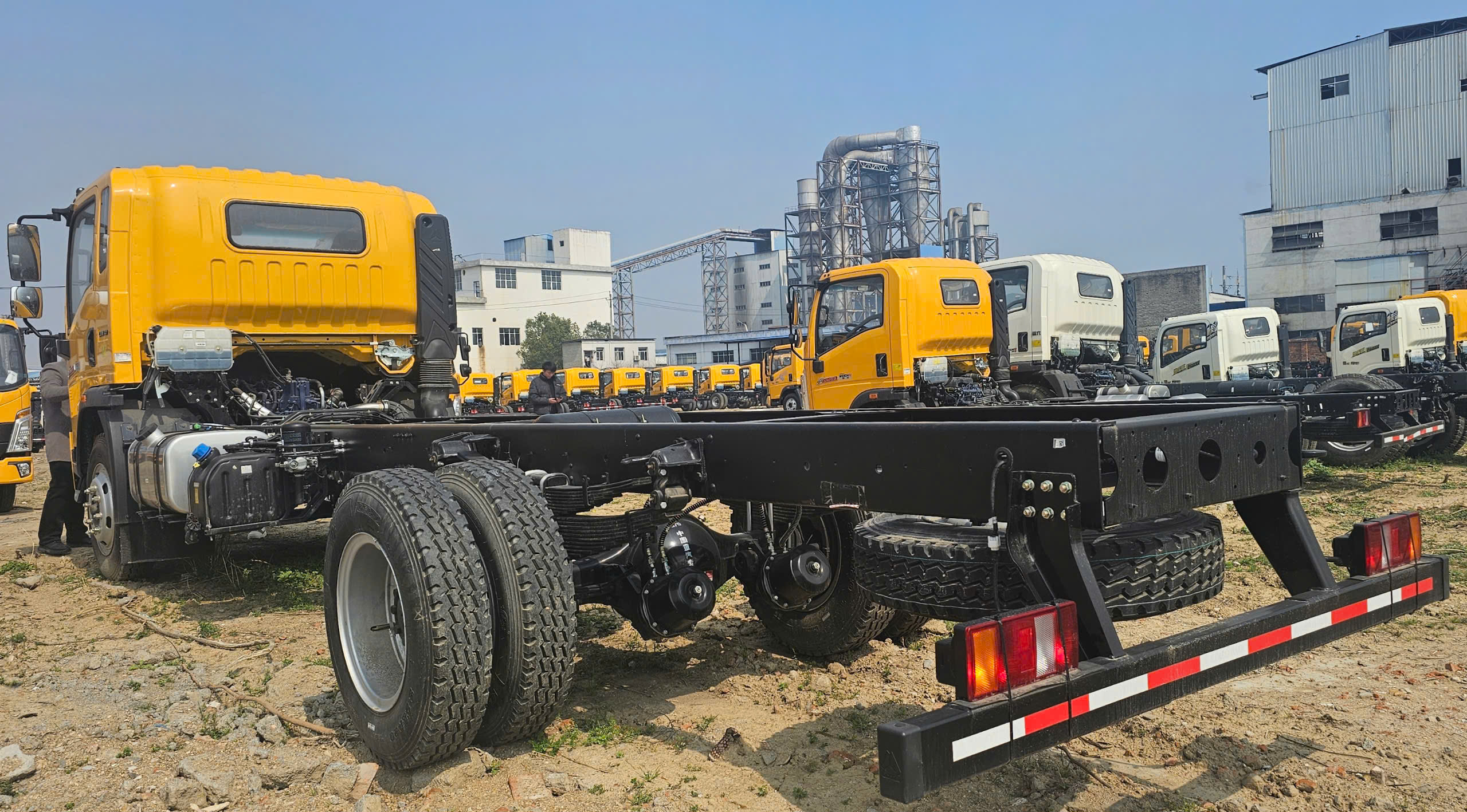 xe nước howo được dỡ bỏ téc nước