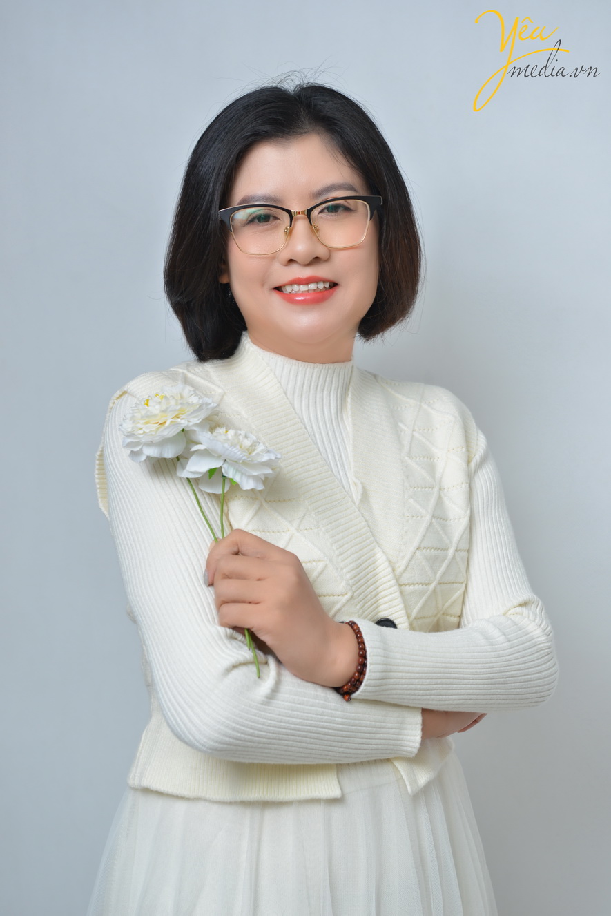 Bộ ảnh beauty đón sinh nhật tuổi mới của chị Nhung