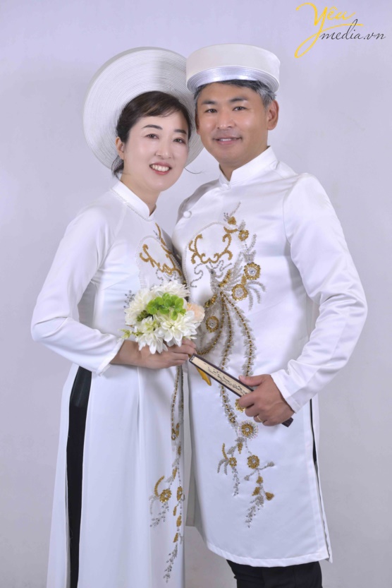 Bộ ảnh kỉ niệm ngày cưới cho cặp đôi người Nhật Bản