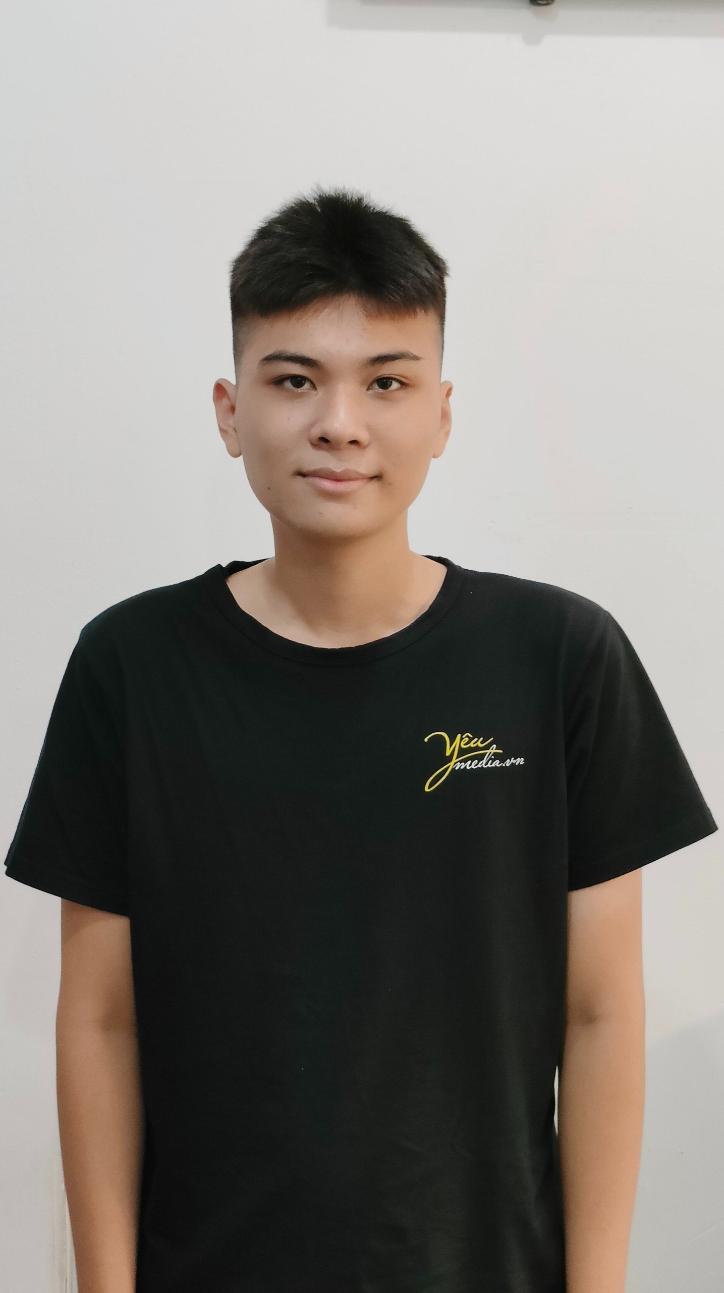 Hướng dẫn tự chụp ảnh tại nhà gửi yeumedia chỉnh sửa ảnh thẻ, ảnh chân dung