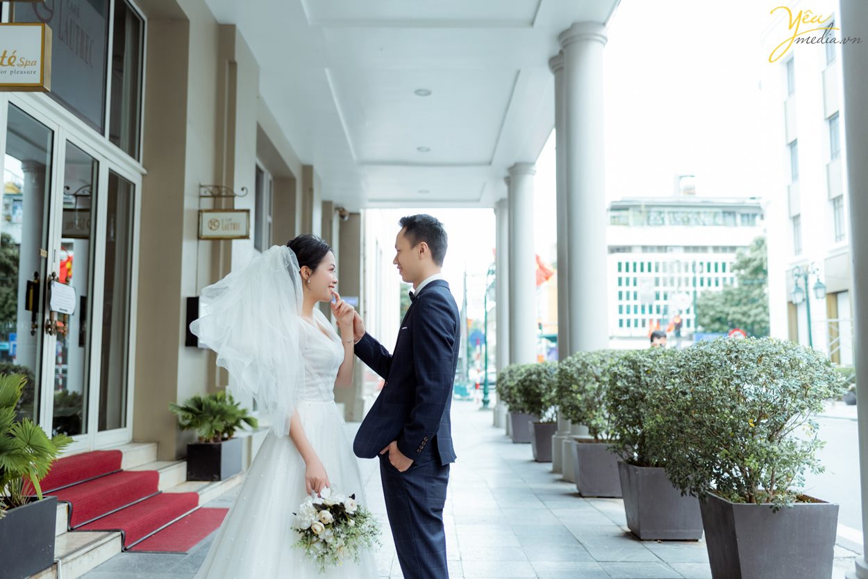 Chụp ảnh cưới ở phố cổ Hà Nội - địa điểm truyền thống không bao giờ cũ: