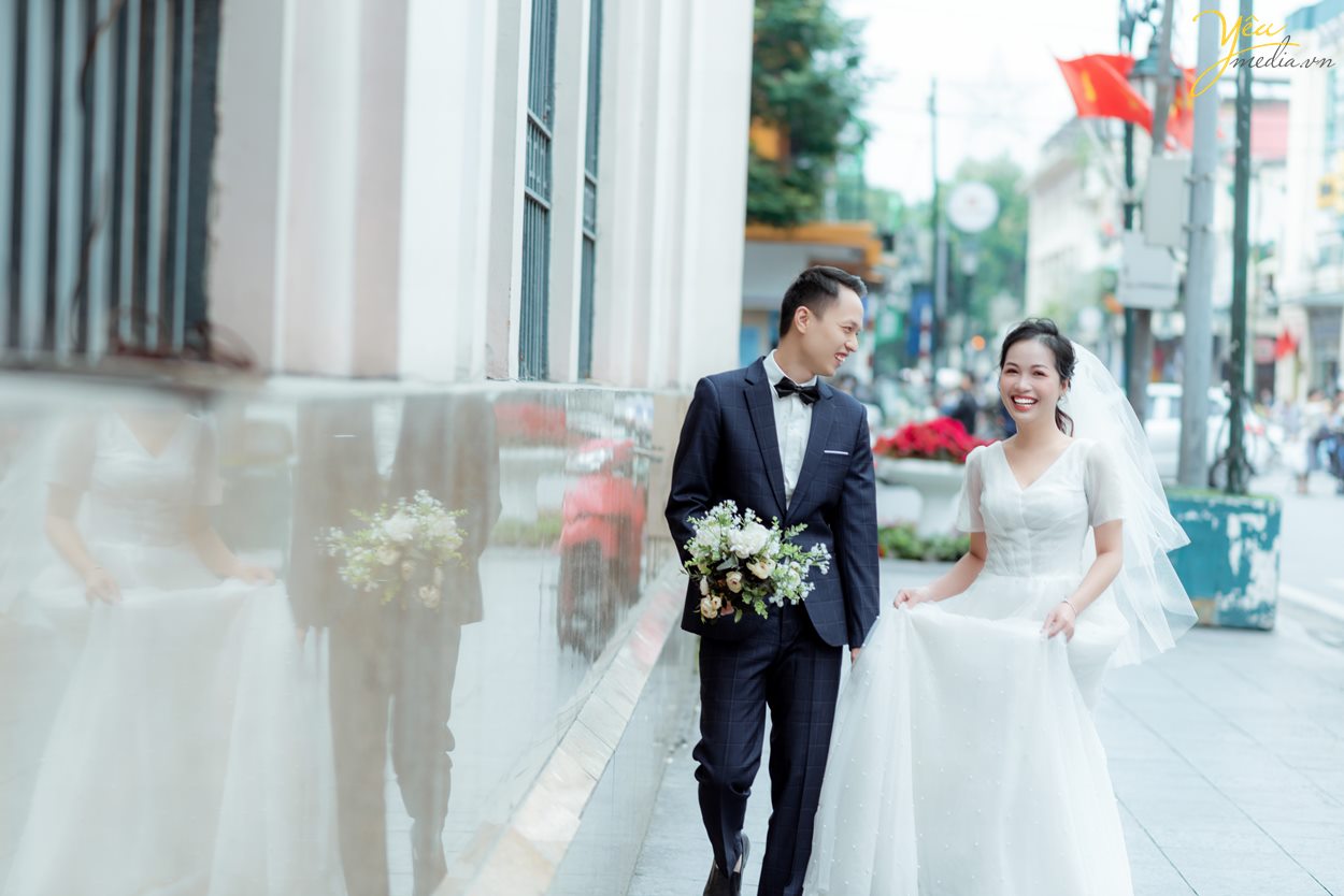 Chụp ảnh cưới ở phố cổ Hà Nội - địa điểm truyền thống không bao giờ cũ: