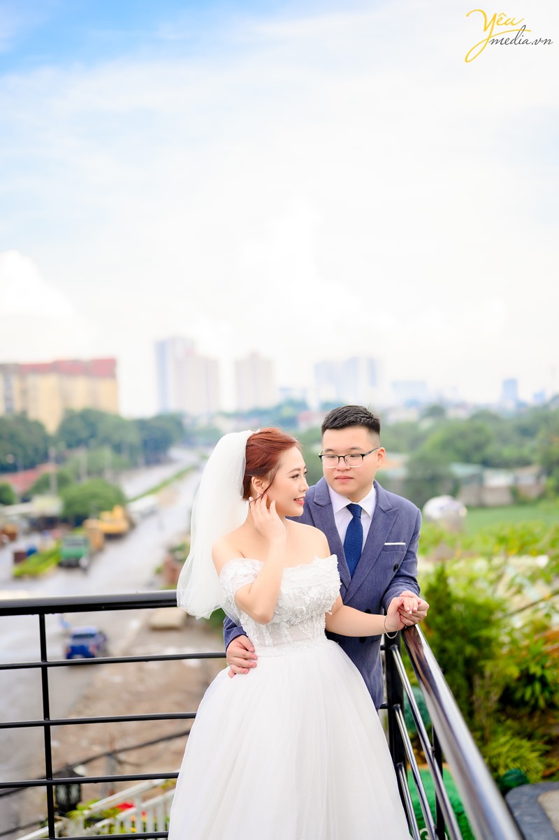 Chụp ảnh cưới mùa thu 2021 lãng mạn tại phim trường Hà Nội