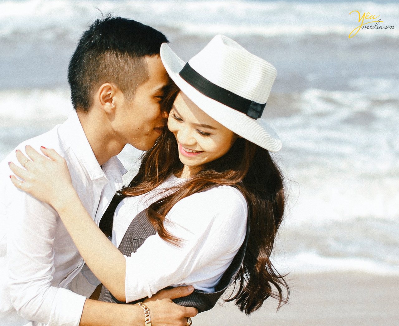 chụp ảnh cưới ở biển đẹp