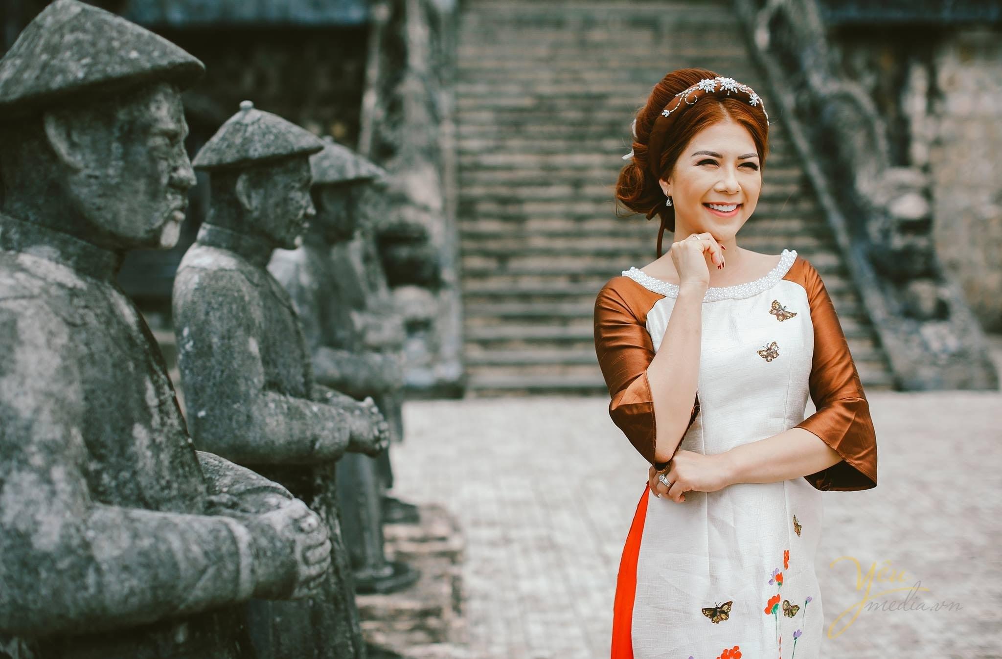 ảnh chụp áo dài cách tân tại Hội An