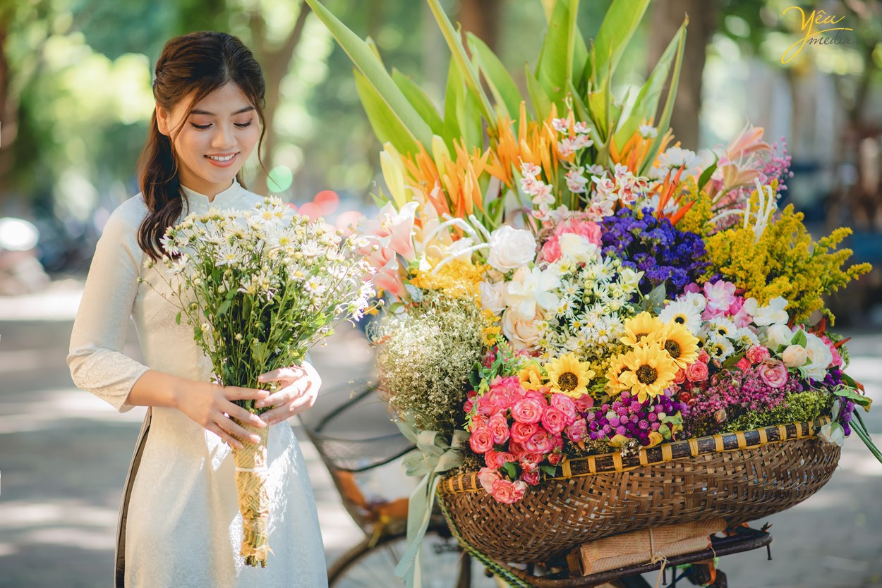 Ảnh cưới đẹp chụp trong studio sang trọng đơn giản và phố phường HN: đôi Dũng - Tâm