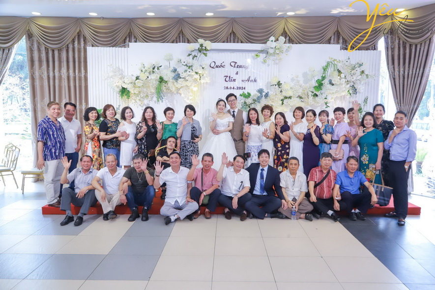 Bộ ảnh ngày cưới chú rể Quốc Trung và cô dâu Vân Anh
