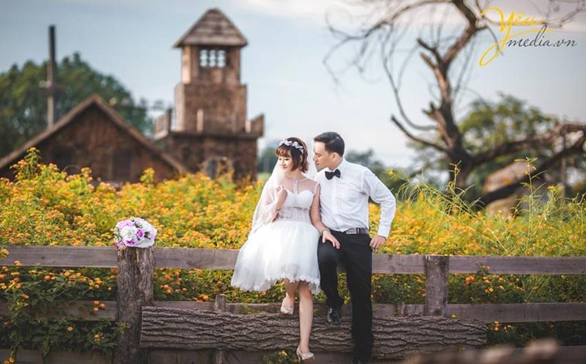 chụp ảnh cưới tại Santorini Park