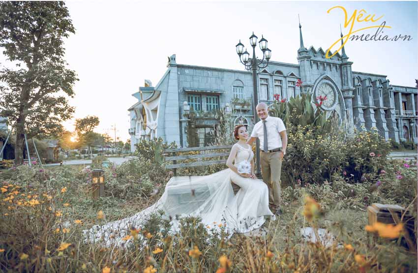 ảnh cưới chụp tại Smiley Ville