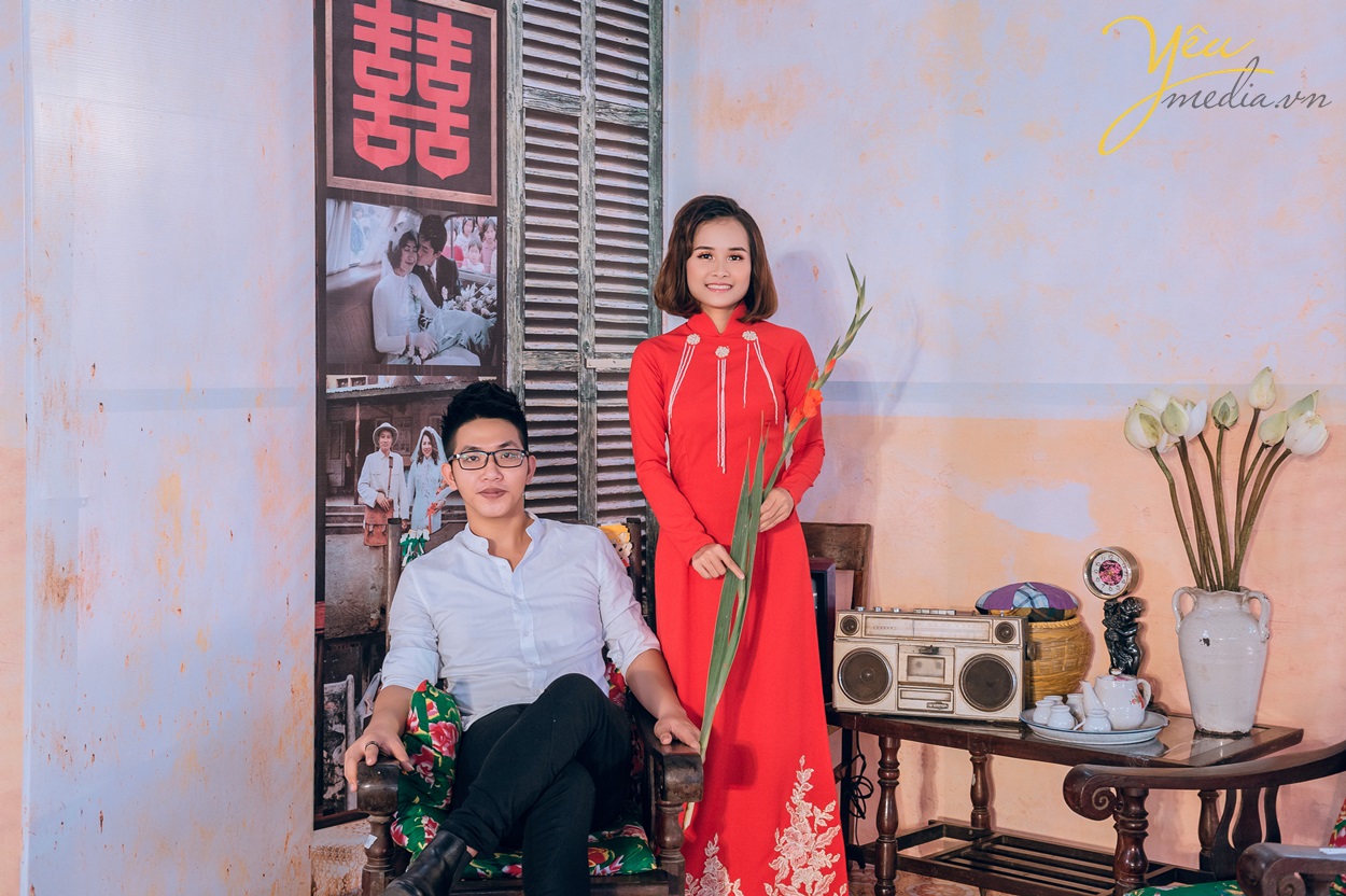 ảnh chụp cưới retro triển lãm tình son marry yêu media tài trợ
