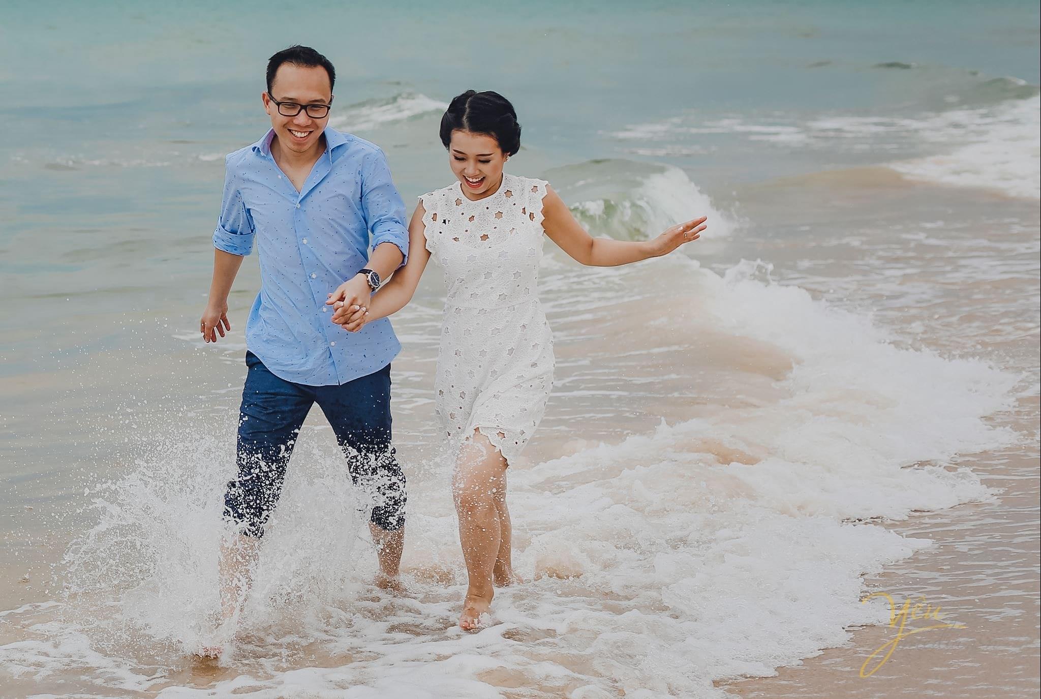 ảnh cưới chụp biển lãng mạn