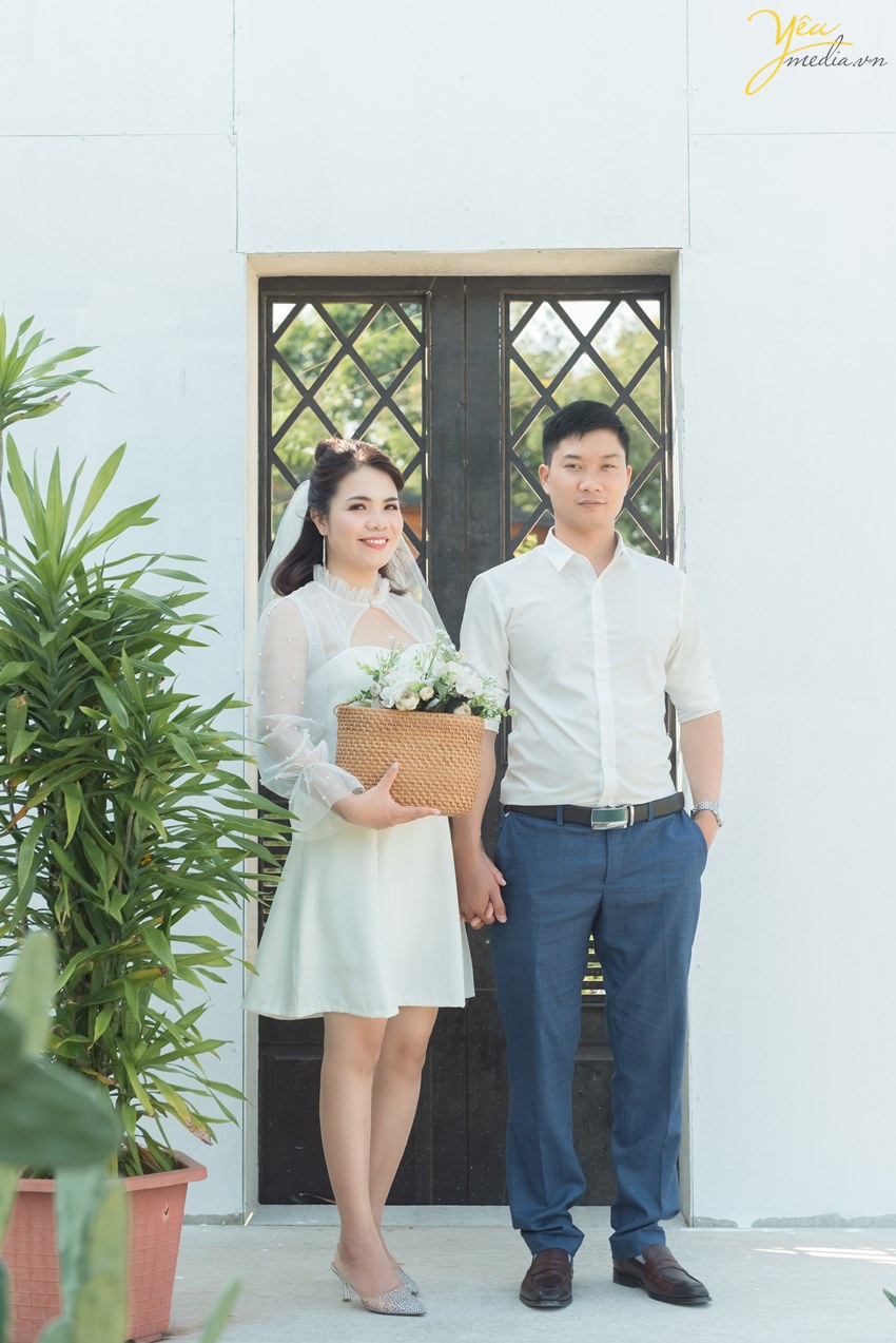 Ảnh cưới đẹp chụp ở phố phường Hà Nội và phim trường Santorini Park: đôi Nghĩa - Yến