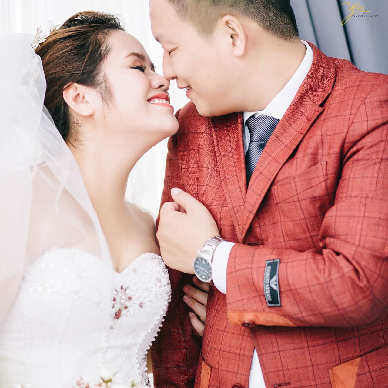 ảnh cưới đẹp chụp kiểu chân dung