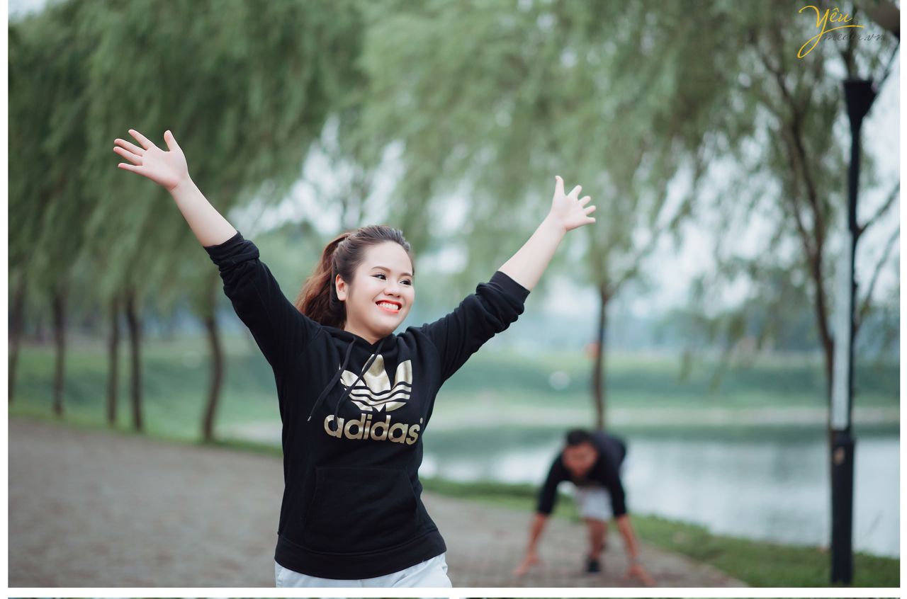 ảnh cưới ngoại cảnh chụp công viên yên sở