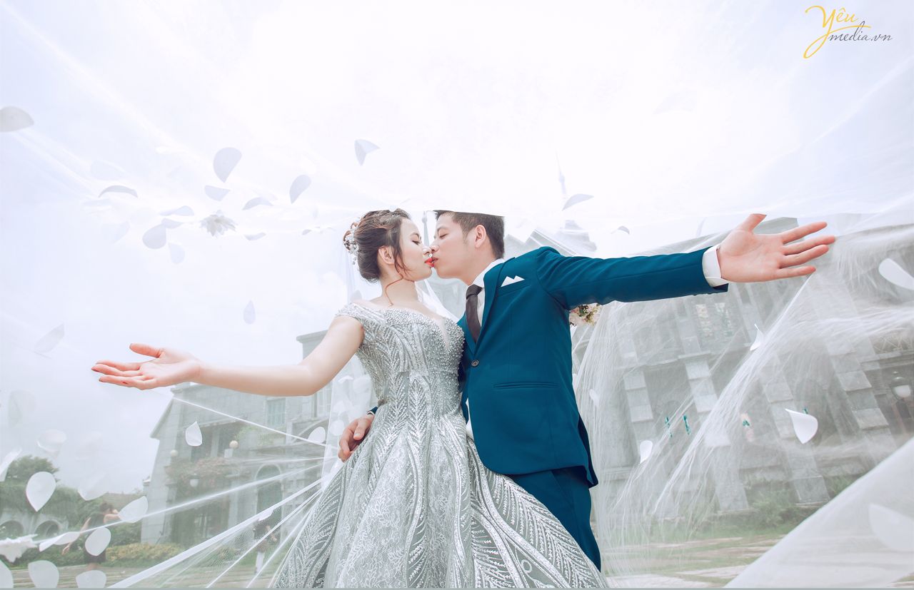 ảnh cưới đẹp smiley ville