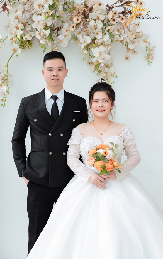 Bộ ảnh cưới của cặp đôi Hồng Loan và anh bộ đội Thế Nam 