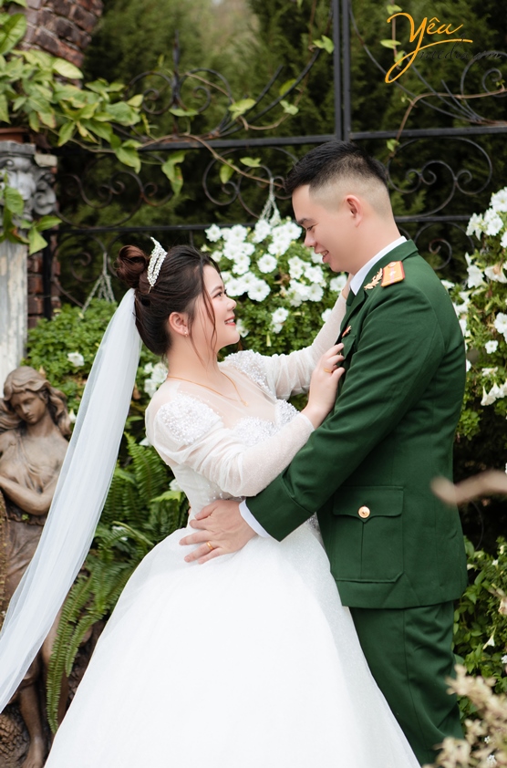 Bộ ảnh cưới của cặp đôi Hồng Loan và anh bộ đội Thế Nam 