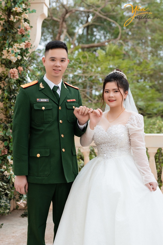 Bộ ảnh cưới của cặp đôi Hồng Loan và anh bộ đội Thế Nam