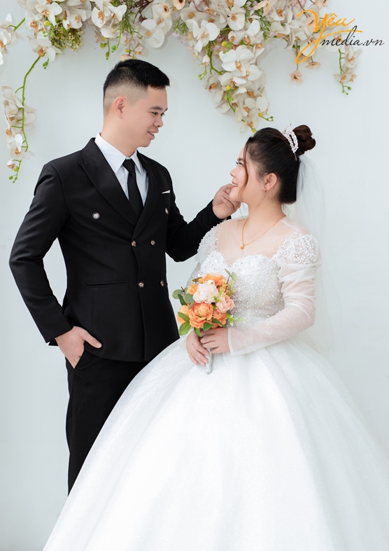 Bộ ảnh cưới của cặp đôi Hồng Loan và anh bộ đội Thế Nam