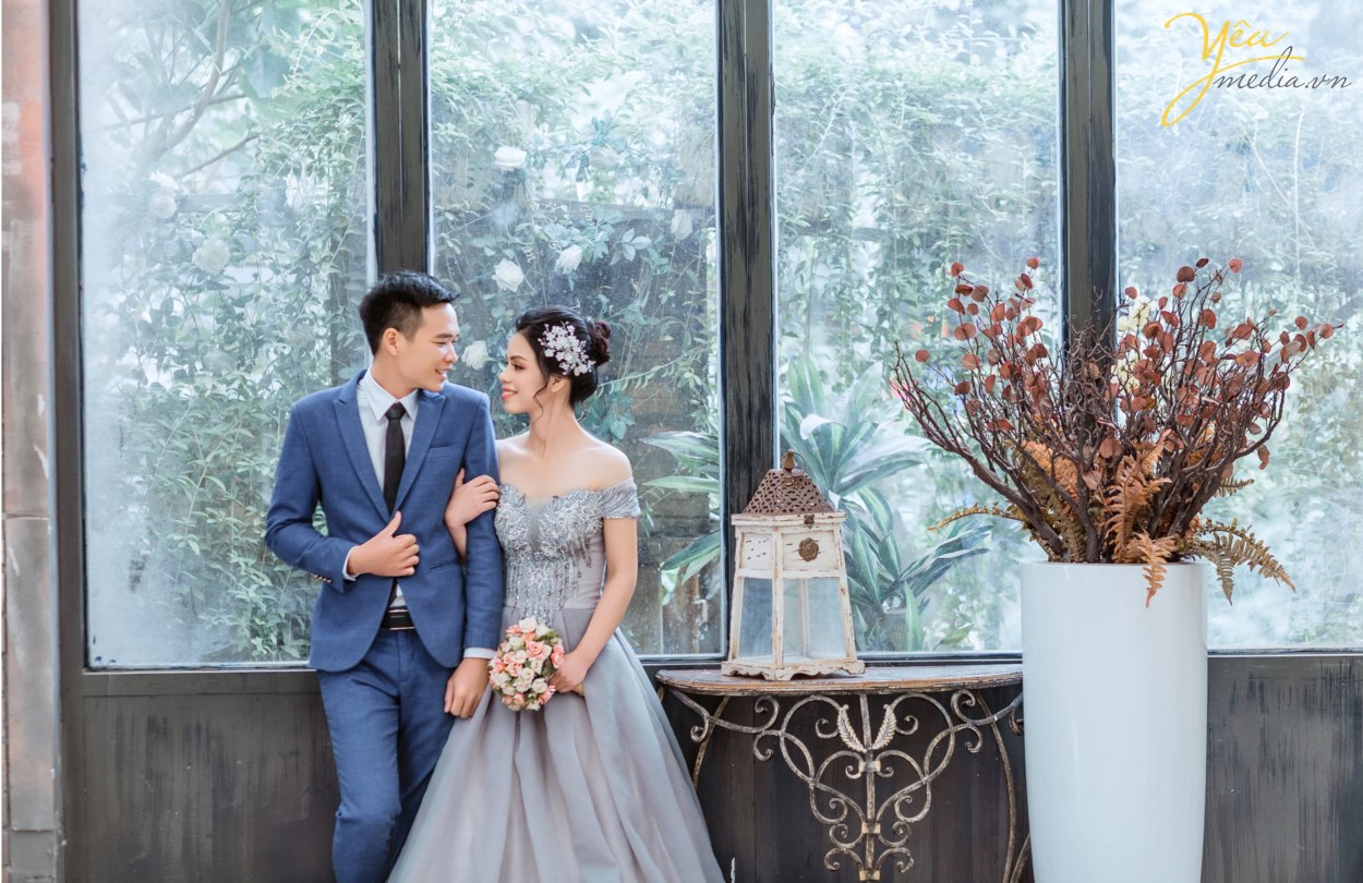 Chụp ảnh cưới ở Thảo Nguyên Hoa - Vườn cổ tích mới -