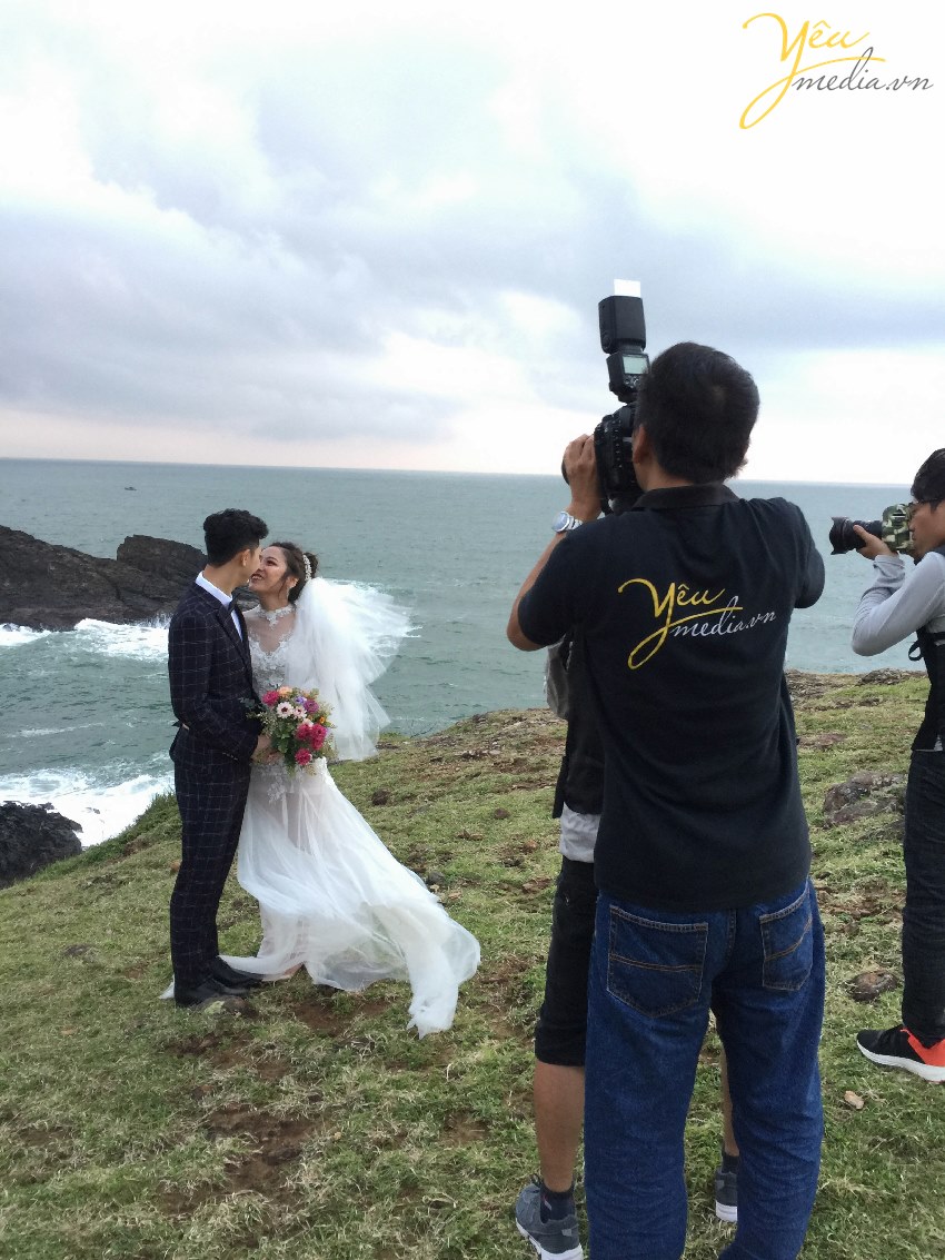 ekip chụp hình cưới có tâm ở hà nội